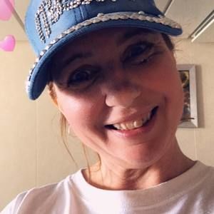 Meet your Posher, Elaina